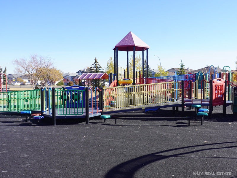 Applewood Park Homes for Sale in East Calgary Liv Real Estate® Listings